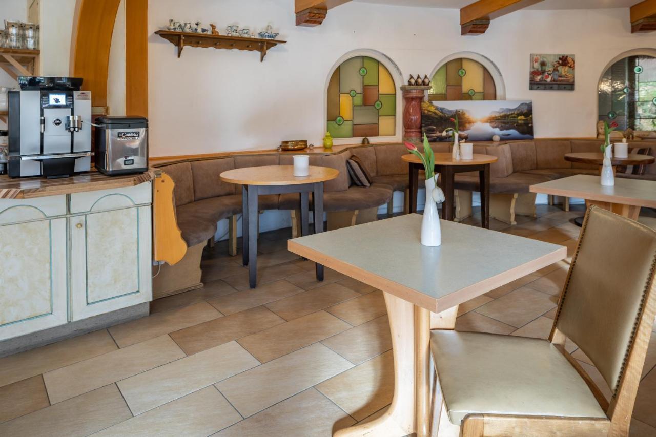 Hotel Garni Jaegerhof 그라이나우 외부 사진