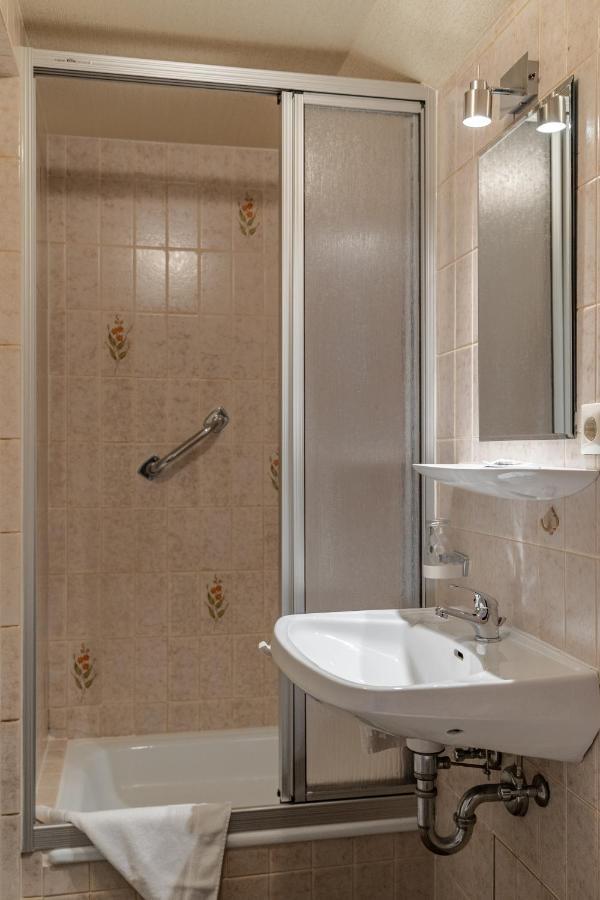 Hotel Garni Jaegerhof 그라이나우 외부 사진