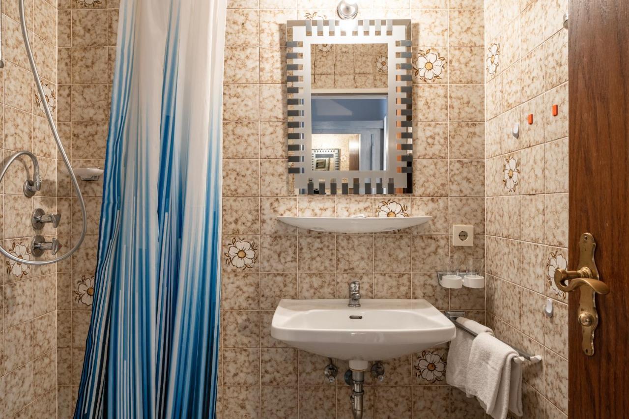 Hotel Garni Jaegerhof 그라이나우 외부 사진